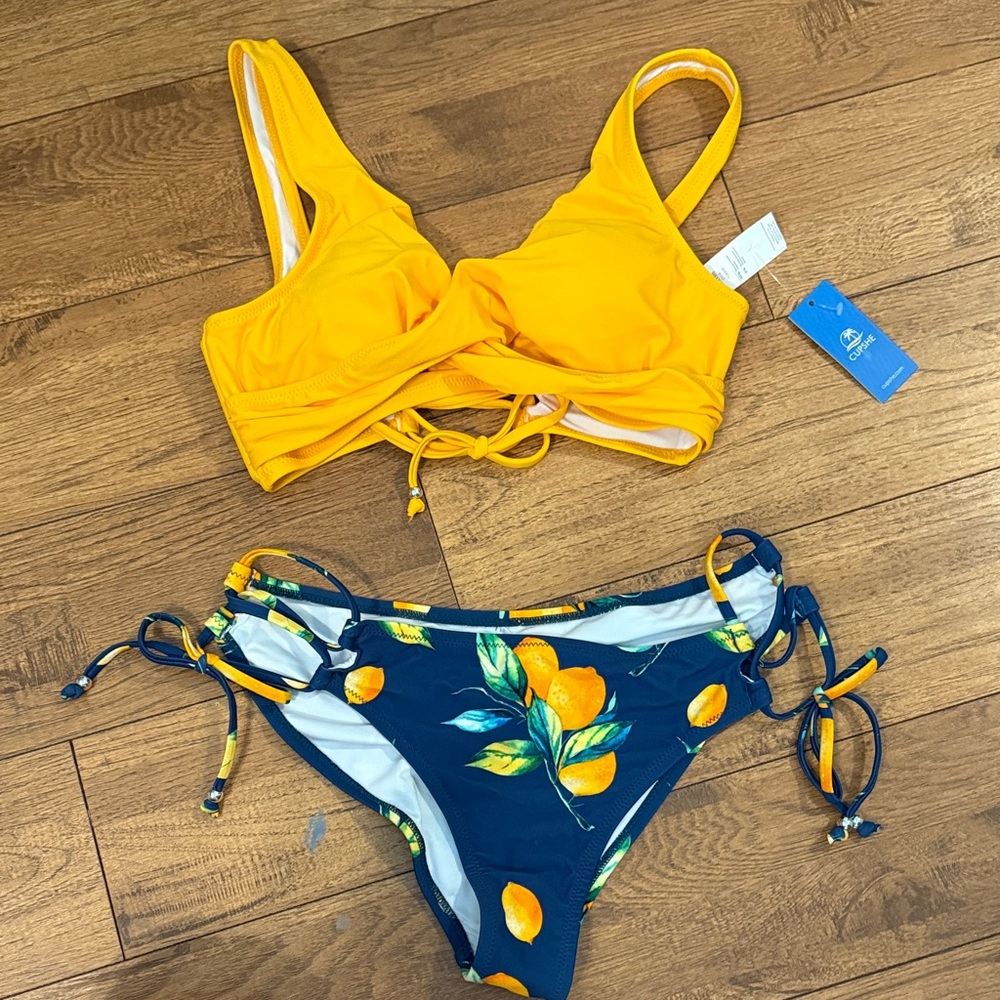Cupshe Yellow Bikini Top and lemon bikini bottom medium